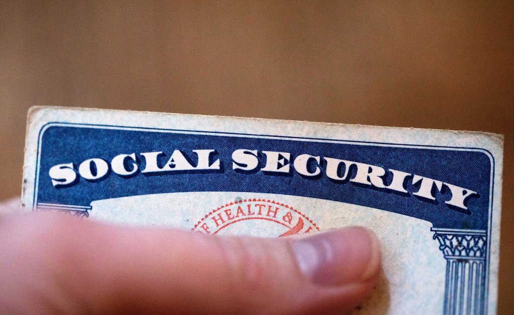 Wanneer zijn sociale zekerheid en Medicare -fondsen op?