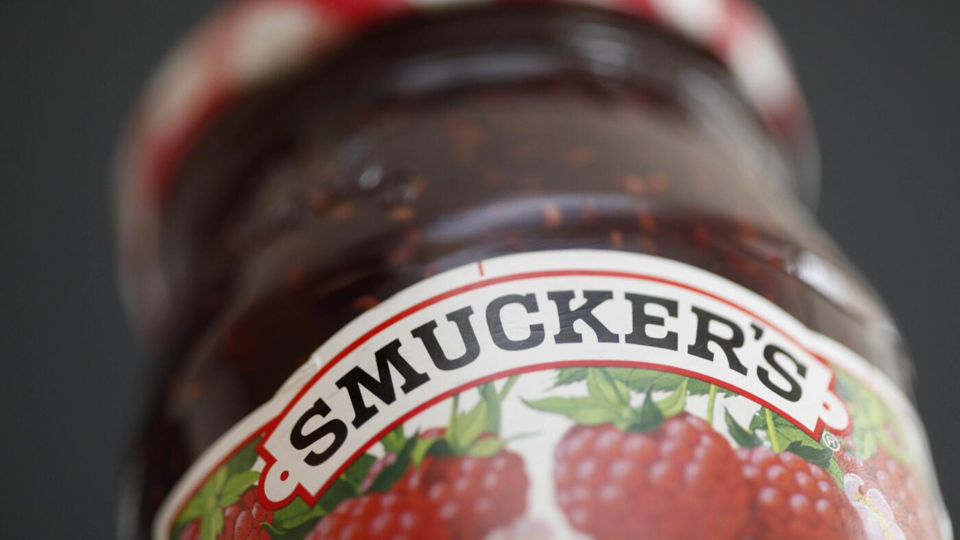 JM Smucker is van plan kunstmatige kleuren uit zijn jam te verwijderen: NPR