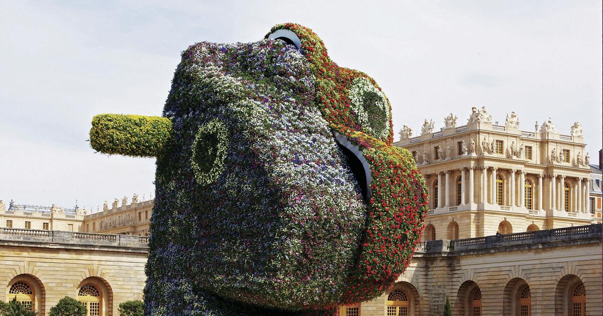 Jeff Koons Sculpture ‘Split-Rocker’ verankert nieuw LACMA-gebouw